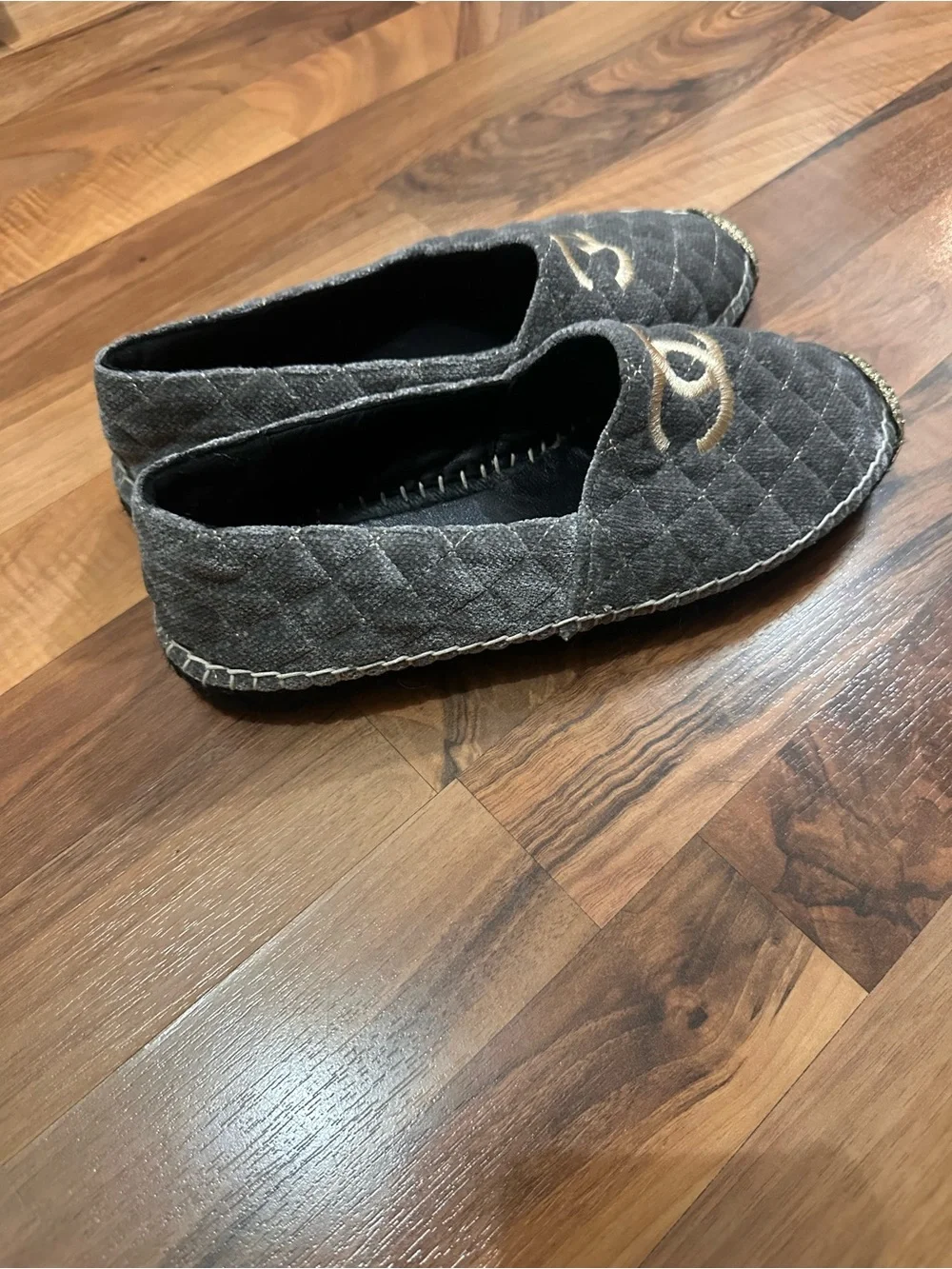 Comfy Quilted Gray Velvet Espadrilles with Gold CC Embroidery Unbranded